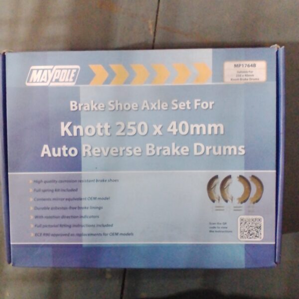 Maypole Brake Shoe Axle Set for Knott 250 40 Drums