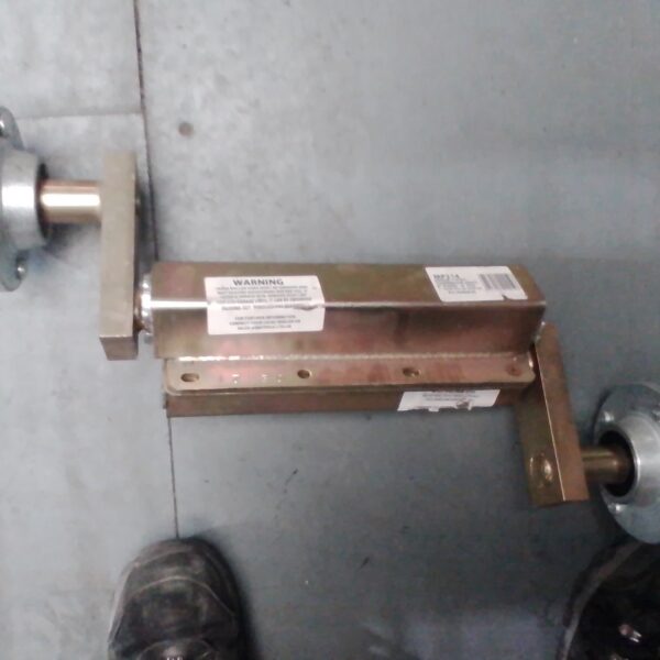 Pair of 650Kg Suspension Units & Hub