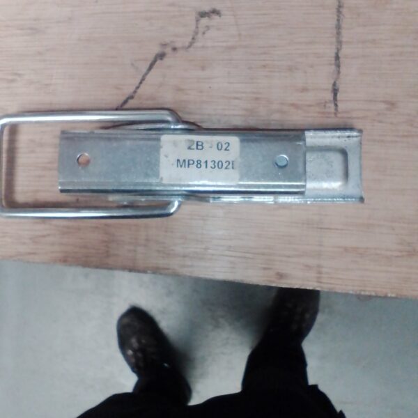 MP81302B 165 x 37mm Standard Overcentre Catch